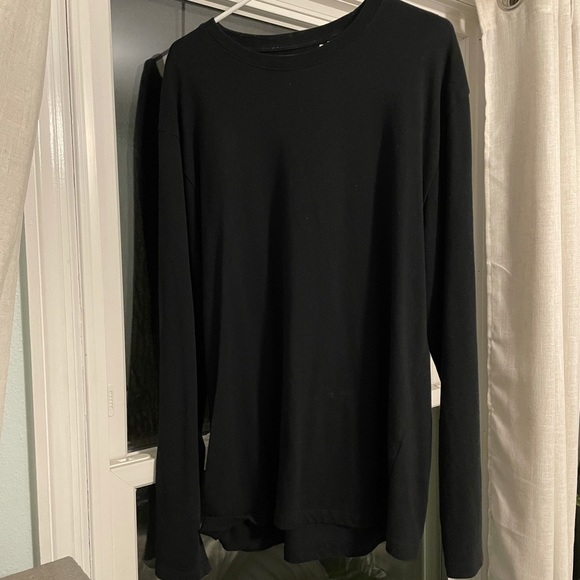 FOG Essentials Long Sleeve - Picture 2 of 3